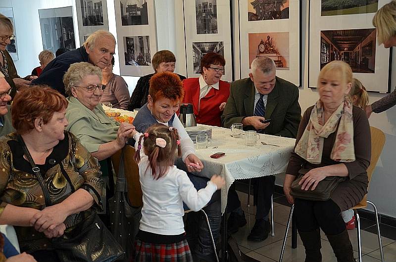 Babcie i Dziadkowie w Klubie Malucha