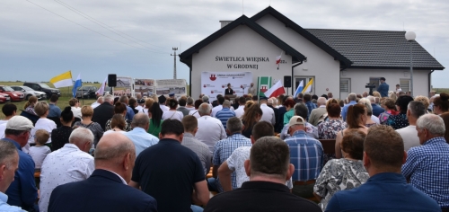 Uroczyste poświęcenie i oddanie Świetlicy Wiejskiej w Grodnej