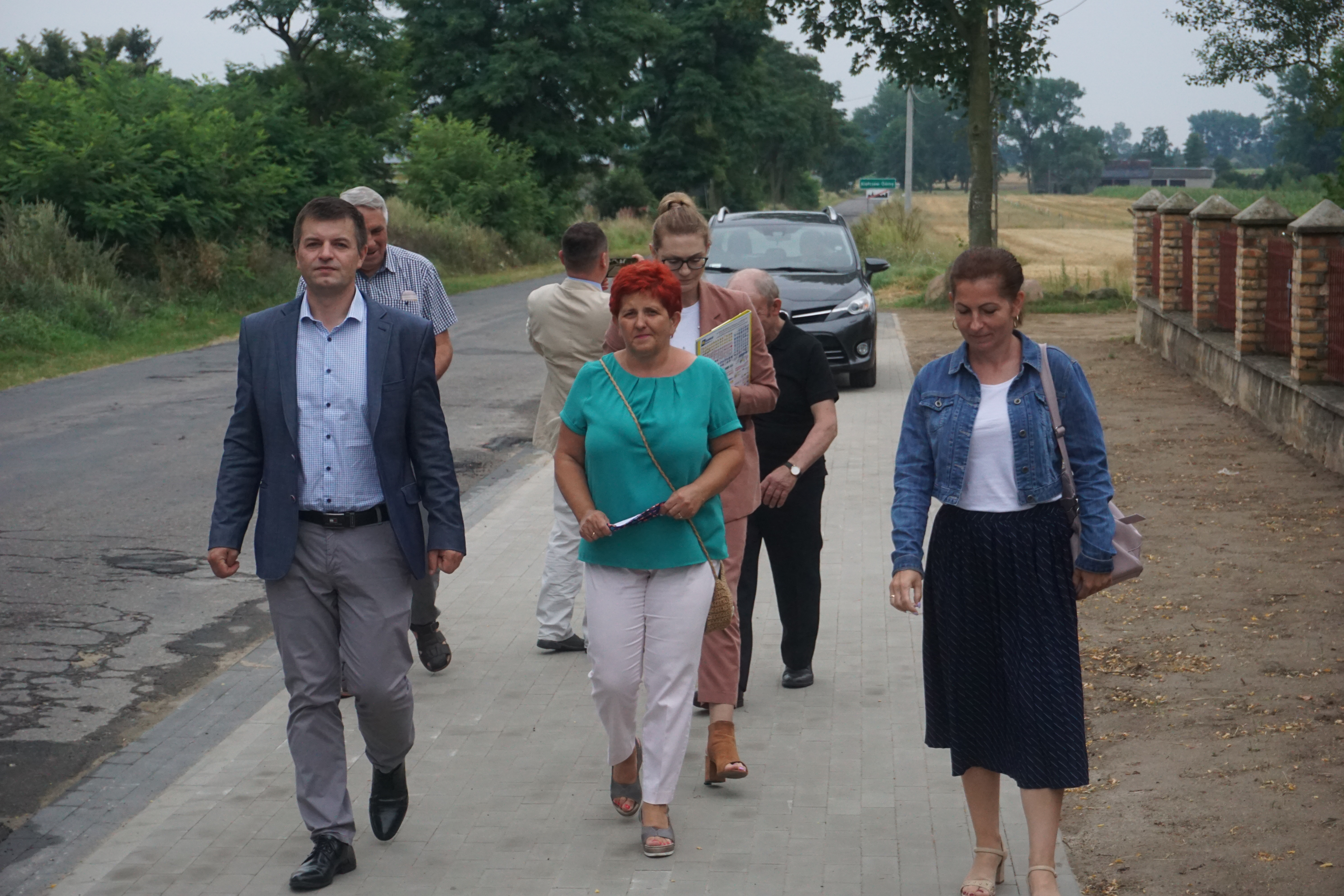 Mieszkańcy Kiełczewa Smużnego Pierwszego zyskali nowy chodnik