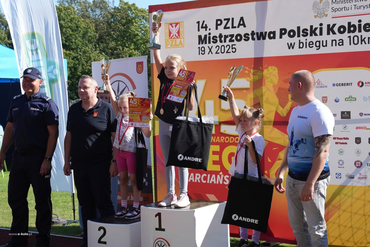 Kto stanął na podium niedzielnego biegu? Wyniki zmagań dzieci i młodzieży