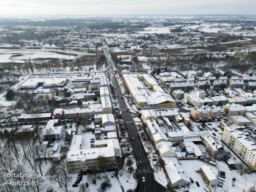 Miasto obsypane śniegiem. Jak wygląda z góry?