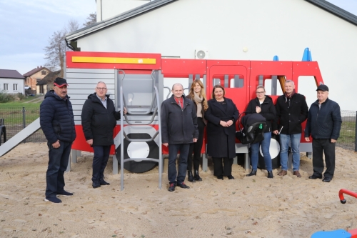 Strażacki plac zabaw w gminie Kościelec