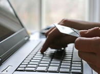 52 proc. Polaków twierdzi, że w e-sklepach dane osobowe nie są bezpieczne