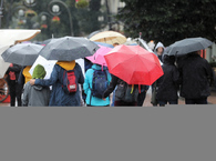 Synoptyk IMGW: w sobotę deszczowo i burze