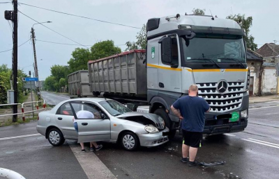 Wymusił pierwszeństwo na ciężarówce. Doszło do zderzenia