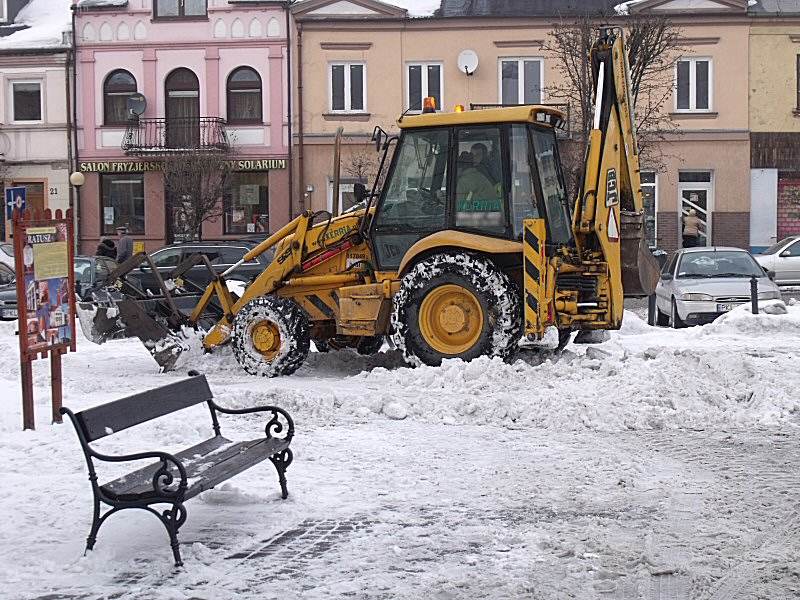 Ruszył wywóz śniegu na Starówce!