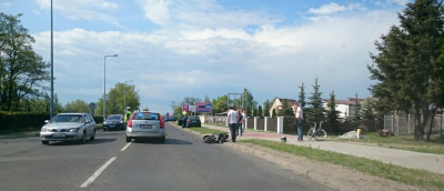 Potrącona kobieta na motocyklu trafiła do szpitala