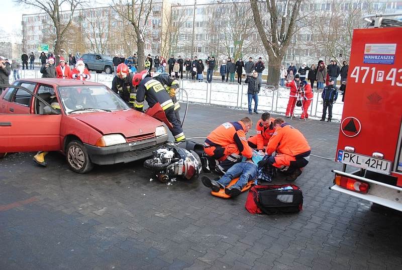 Motomikołaje - pokaz ratunkowy [FOTO]