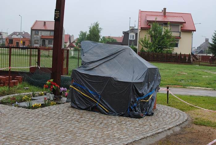 Obelisk Smoleński prawie gotowy!