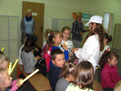 Uczniowie SP3 otrzymali odblaski 