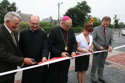 Poświęcenie placu w Barłogach [ZDJĘCIA]