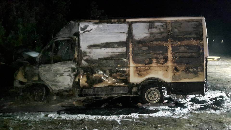 Bus doszczętnie spłonął w Straszkowie