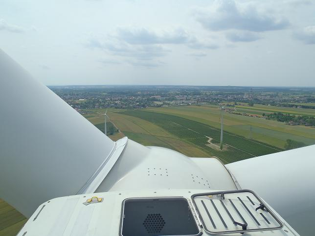 Strażacy ćwiczyli w elektrowniach wiatrowych