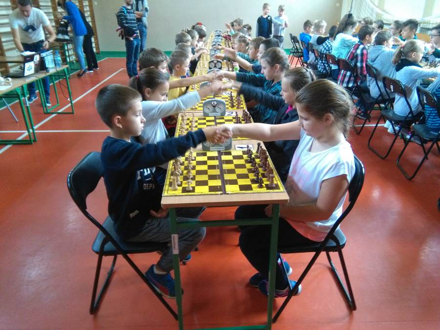 Bardzo dobry występ szachistów na turnieju CZTERY PORY ROKU 