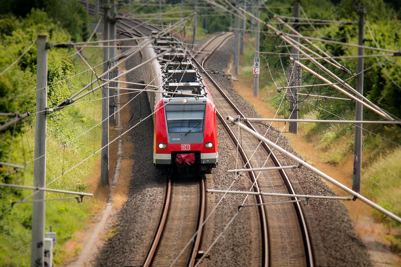 Więcej połączeń w wakacyjnym rozkładzie jazdy PKP Intercity