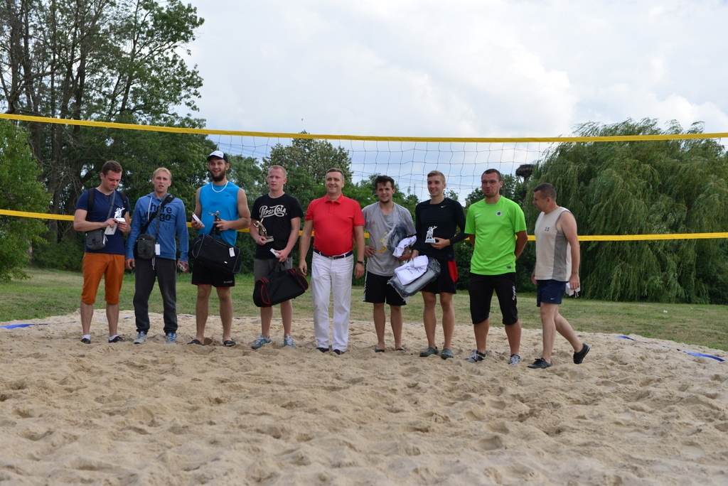 KŁODAWA: Pierwszy turniej piłki plażowej [FOTO]