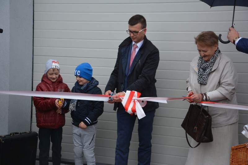 Uroczyste otwarcie chlewni u posła Galemby