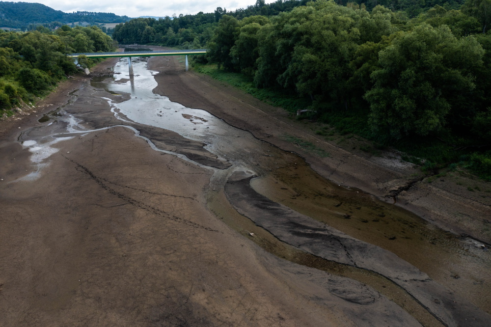 IMGW ostrzega przed suszą hydrologiczna w kilkunastu województwach