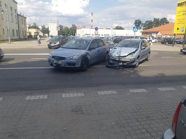 Wymuszenie pierwszeństwa w okolicach Netto