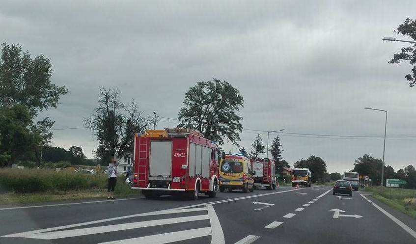 Wypadek na DK92 na wysokości Grzegorzewa. Są poszkodowani