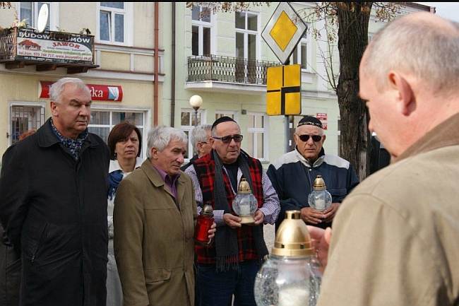 Zapalili znicze pamięci