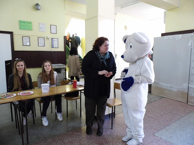 W ZSEA zbierali na rzecz zwierząt