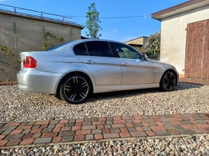 BMW E90 3.0d 231km 