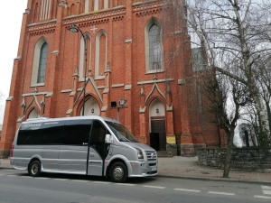 Przewozy pasażerskie 20 osobowym autobusem